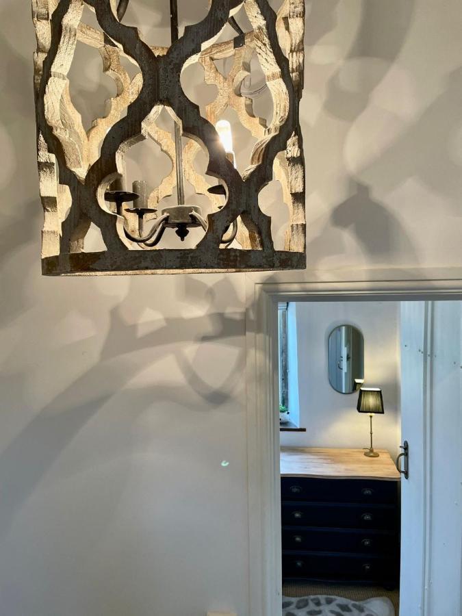 Hebe Cottage - Idyllic And Homely With Attention To Detail Atworth 외부 사진
