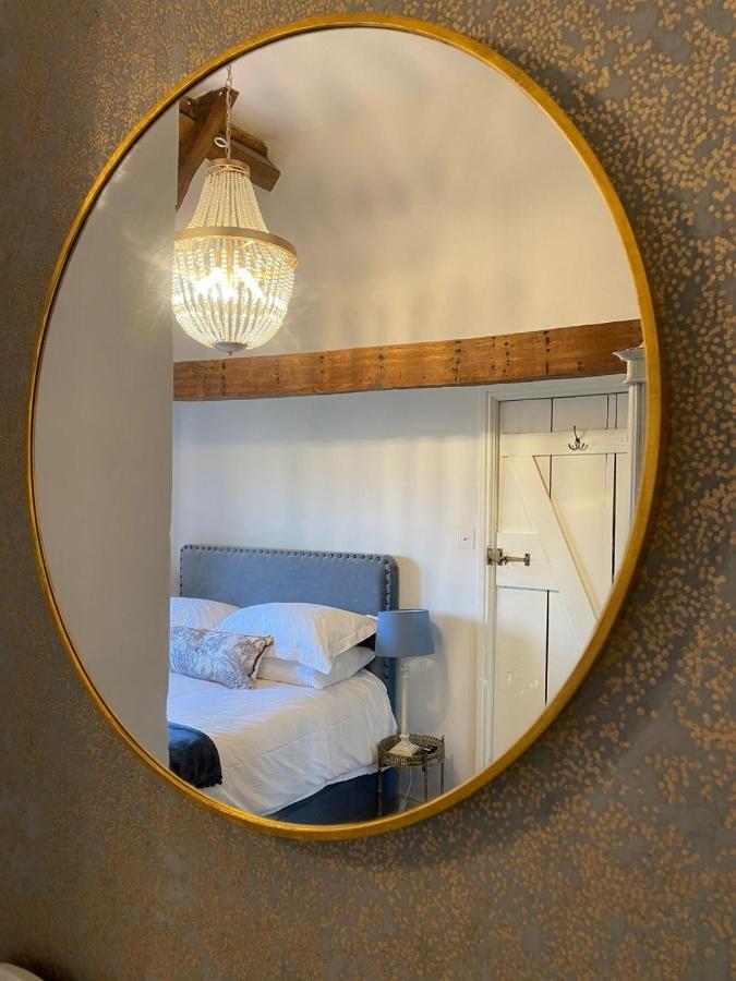 Hebe Cottage - Idyllic And Homely With Attention To Detail Atworth 외부 사진