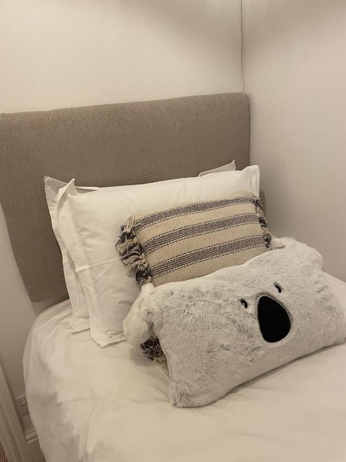 Hebe Cottage - Idyllic And Homely With Attention To Detail Atworth 외부 사진
